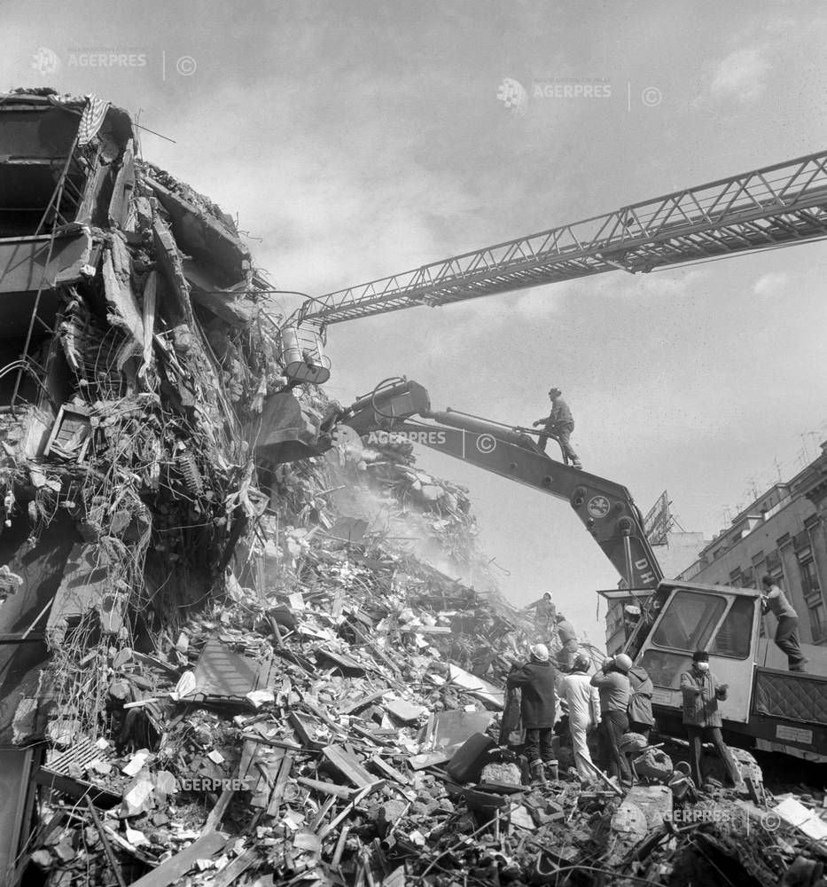 Foto: Cutremur Romani 1977