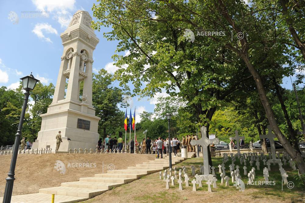 IASI - SLUJBA SFINTIRE - MONUMENTUL EROILOR DIN PRIMUL RAZBOI MONDIAL | AGERPRES • Actualizează lumea.