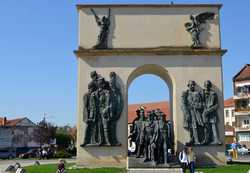 ARAD - MONUMENT DEDICAT REVOLUTIEI DE LA 1848 DIN TARILE ROMANE