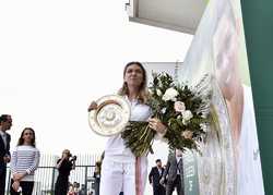 OTOPENI - SOSIRE IN TARA - SIMONA HALEP