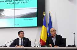 BUCURESTI - CONFERINTA DE PRESA - COSTEL ALEXE - GHEORGHE MARIN