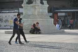 BUCURESTI - STARE DE ALERTA - VIATA COTIDIANA