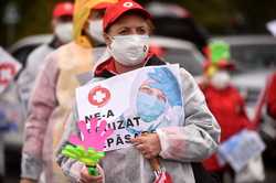 PIATA VICTORIEI - PROTEST - FEDERATIA SANITAS