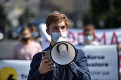 BUCURESTI - PROTEST - ASOCIATIA ELEVILOR DIN BUCURESTI SI ILFOV