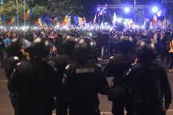 BUCURESTI - PROTEST IMPOTRIVA RESTRICTIILOR INSTITUITE IN CONTEXTUL PANDEMIEI DE COVID-19