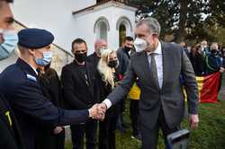 PALATUL ELISABETA - RECEPTIE - MILITARI ROMANI PARTICIPANTI LA &#039;STAFETA VETERANILOR&#039;