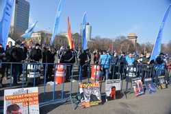 BUCURESTI - PROTEST - SINDICATE DIN INDUSTRIA ALUMINIULUI