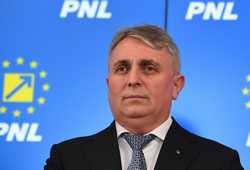 BUCURESTI - DEPUNERE CANDIDATURA LA PRESEDINTIA PNL - NICOLAE CIUCA