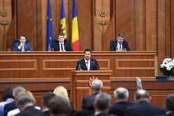 CHISINAU - SEDINTA COMUNA A PARLAMENTELOR ROMANIEI SI REPUBLICII MOLDOVA