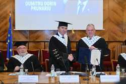 IASI - DECERNARE DOCTOR HONORIS CAUSA - DUMITRU DORIN PRUNARIU