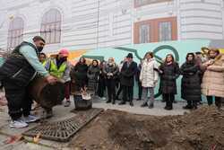 BUCURESTI - ACTIUNE DE PLANTARE DE ARBORI - BULEVARDUL MAGHERU