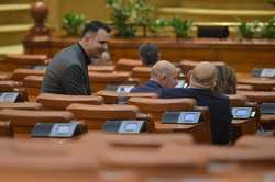 BUCURESTI - CAMERA DEPUTATILOR - SEDINTA IN PLEN