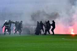 BUCURESTI - FOTBAL -  DINAMO BUCURESTI - UTA ARAD