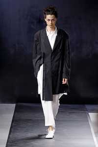 FRANCEPARISFASHION WEEKYOHJI YAMAMOTO