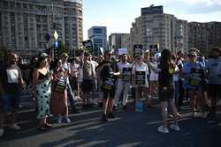 BUCURESTI - PROTEST - COMUNITATEA DECLIC