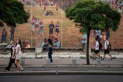 BUCURESTI - STRAZI DESCHISE - PROMENADA URBANA