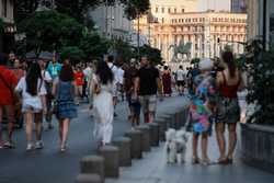 BUCURESTI - STRAZI DESCHISE - PROMENADA URBANA