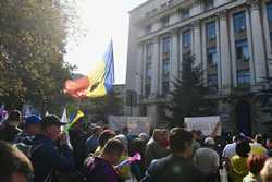 BUCURESTI - PROTEST - FEDERATIA SINDICATELOR TRANSPORTATORILOR FEROVIARI DIN ROMANIA