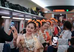 Xinhua Headlines ChinaLaos Railway boosts growth of regional trade tourism