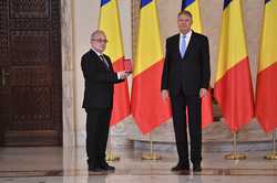 BUCURESTI - PALATUL COTROCENI - CEREMONIE DECORARE - PERSONALITATI CIVILE