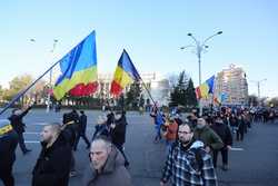 PIATA VICTORIEI - PROTEST - SUSTINATORI AI LUI CALIN GEORGESCU