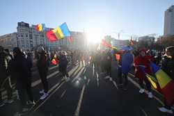 PIATA VICTORIEI - PROTEST - SUSTINATORI AI LUI CALIN GEORGESCU