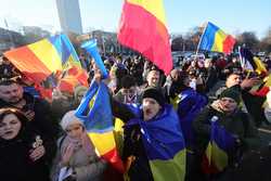 PIATA VICTORIEI - PROTEST - SUSTINATORI AI LUI CALIN GEORGESCU