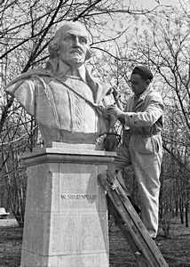 PARCUL HERASTRAU - BUST -  WILLIAM SHAKESPEARE - 1954