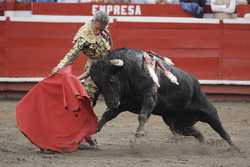 COLOMBIA BULLFIGHTING