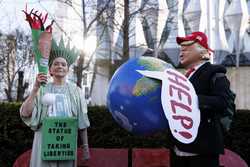 epaselect BRITAIN USA CLIMATE PROTEST