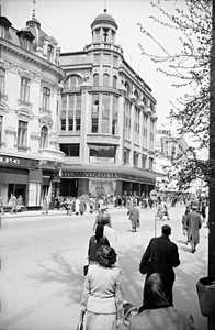 MAGAZINUL VICTORIA - 1954