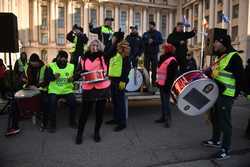 BUCURESTI - PROTEST - SINDICATUL NATIONAL AL POLITISTILOR SI AL PERSONALULUI CONTRACTUAL