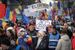 BUCURESTI - PROTEST - ALIANTA PENTRU UNIREA ROMANILOR