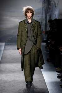 FRANCEPARISFASHION WEEKYOHJI YAMAMOTO