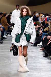 FRANCEPARISFASHION WEEKSACAI