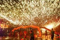 CHINACHONGQINGTONGLIANG DRAGON DANCE CN