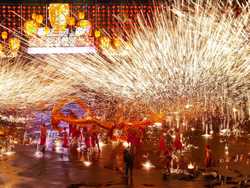 CHINACHONGQINGTONGLIANG DRAGON DANCE CN