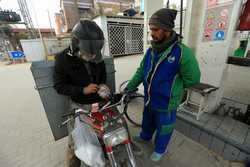 PAKISTAN ECONOMY PETROL PRICE