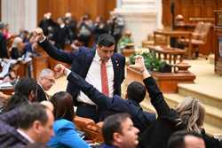 PARLAMENT - SEDINTA COMUNA - SENAT - CAMERA DEPUTATILOR