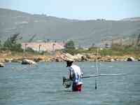 BARBATII COMUNITATII DE TIGANI DIN SATUL DOAGELE - PESCARI DE SCOICI IN SARDINIA