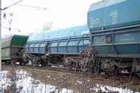 HUNEDOARA - 6 VAGOANE ALE UNUI TREN DE MARFA AU DERAIAT IN ZONA CRIVADIA - MERISOR