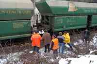 HUNEDOARA - 6 VAGOANE ALE UNUI TREN DE MARFA AU DERAIAT IN ZONA CRIVADIA - MERISOR