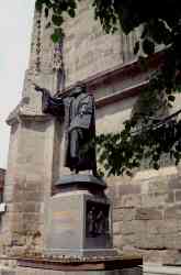 BRASOV - STATUIA LUI HONTERUS