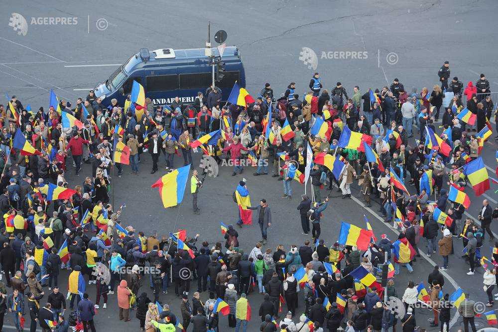 BUCURESTI - PROTEST - PIATA VICTORIEI