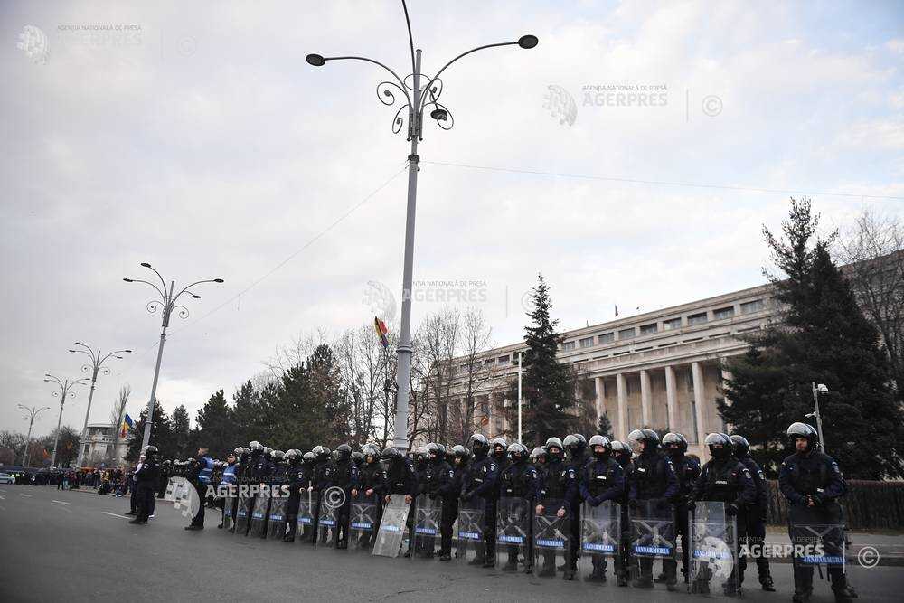 BUCURESTI - PROTEST - PIATA VICTORIEI