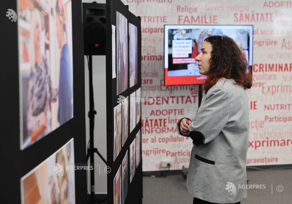 BUCURESTI - EXPOZITIE FOTOGRAFIE - SALVATI COPIII