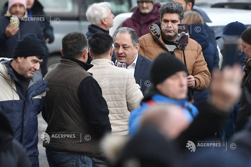 BUCURESTI - PARCHETUL GENERAL - SUSTINATORI CALIN GEORGESCU