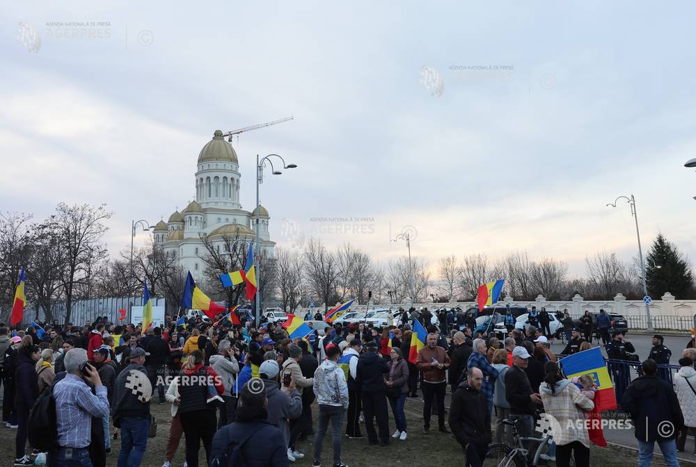 BUCURESTI - CCR - SUSTINATORI CALIN GEORGESCU